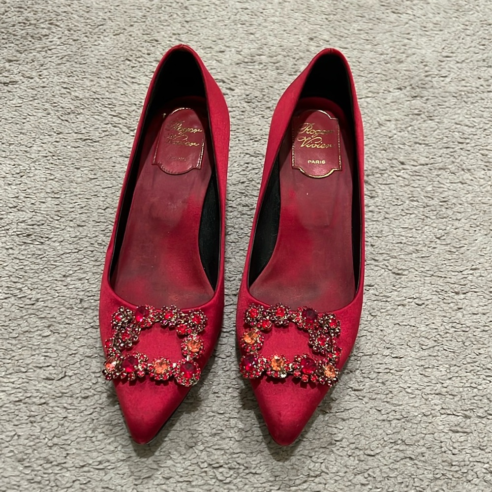 Roger Vivier satin red pumps